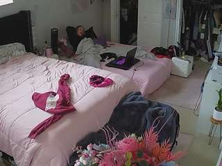 voyeurcam-house-charleys-room