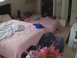 voyeurcam-house-charleys-room