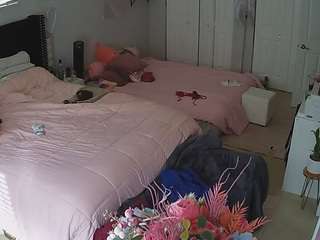 voyeurcam-house-charleys-room