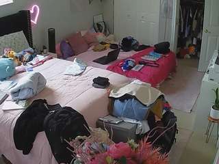 voyeurcam-house-charleys-room webcam