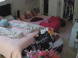 voyeurcam-house-charleys-room