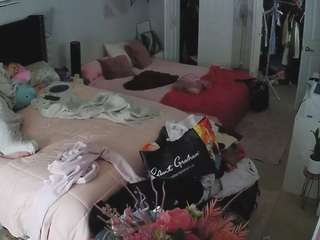 voyeurcam-house-charleys-room