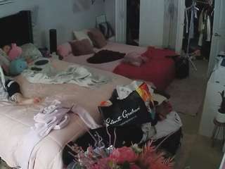 voyeurcam-house-charleys-room