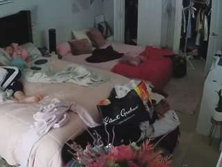 voyeurcam-house-charleys-room