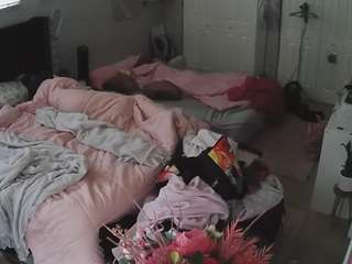 voyeurcam-house-charleys-room