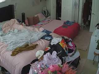 voyeurcam-house-charleys-room
