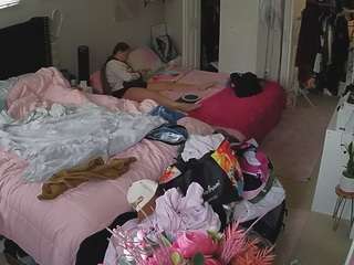 voyeurcam-house-charleys-room