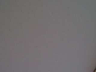 Model ini sedang live sekarang. voyeurcam-house-charleys-room
