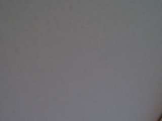 Acest model este live acum. voyeurcam-house-charleys-room
