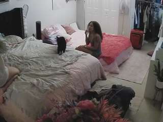 voyeurcam-house-charleys-room