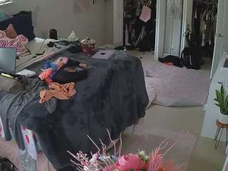 voyeurcam-house-charleys-room