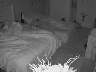 voyeurcam-house-charleys-room