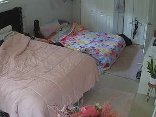 voyeurcam-house-charleys-room