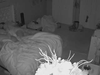 voyeurcam-house-charleys-room