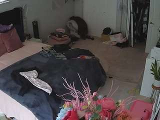 voyeurcam-house-charleys-room