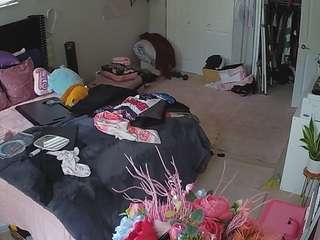 voyeurcam-house-charleys-room