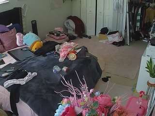 voyeurcam-house-charleys-room