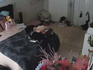 voyeurcam-house-charleys-room