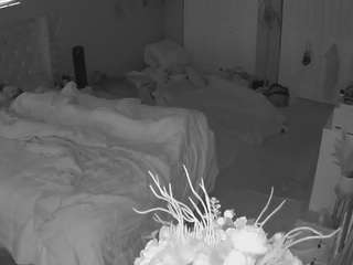 voyeurcam-house-charleys-room
