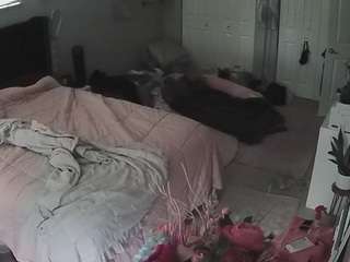 voyeurcam-house-charleys-room