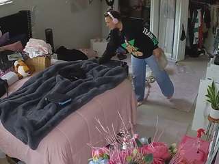 voyeurcam-house-charleys-room