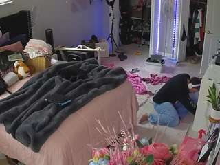 voyeurcam-house-charleys-room