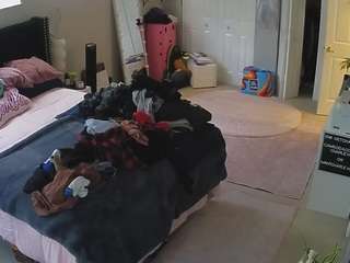 voyeurcam-house-charleys-room