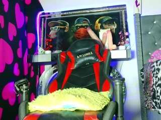 bigassplay Live Webcam on CamSoda