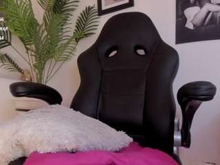 brianaa-hot webcam