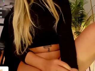 Brianaa-Hot