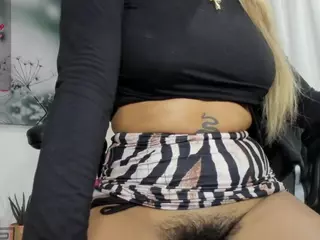Brianaa-Hot's Live Sex Cam Show