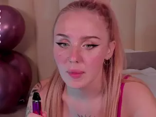 LianaFleen's Live Sex Cam Show