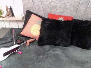 violetta-hot Live Webcam on CamSoda