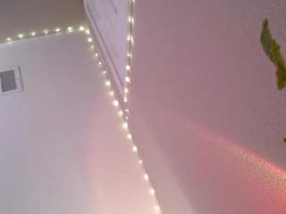 seductiveprincess, female webcam model,  years old, on live webcam