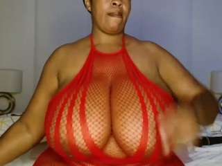 bustyafribabe webcam