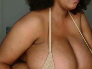 bustyafribabe