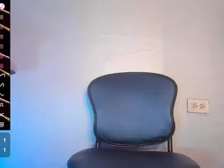 demonia5713's Live Sex Cam Show