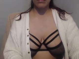 antonia-brunni webcam model