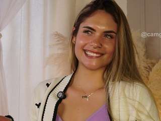 Live webcam model just-gaby18 on Soda Cams