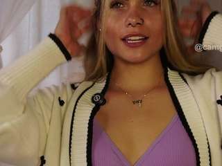 Live webcam model just-gaby18 on Soda Cams