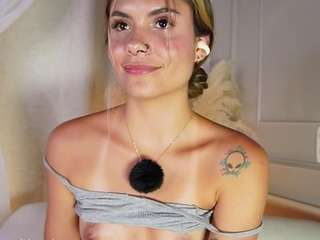 just-gaby18 Live Webcam on CamSoda