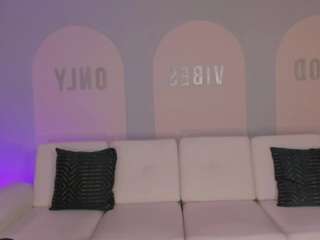 rileyride's live room