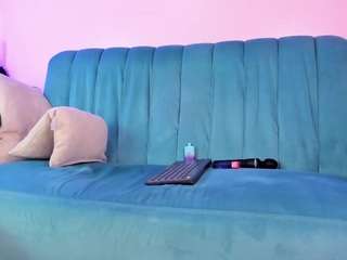 Live webcam model evangelinahot on Soda Cams