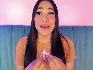 evangelinahot webcam model