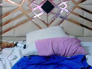 kendrafosteer's live room
