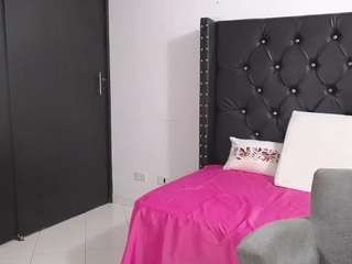 renata-salinas webcam