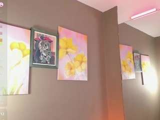 Live webcam model samarha-queens on Soda Cams