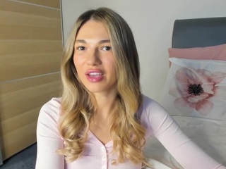 dariadeli Live Webcam on CamSoda