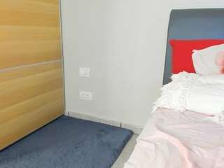 Live webcam model dariadeli on Soda Cams