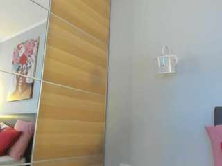 Live webcam model dariadeli on Soda Cams